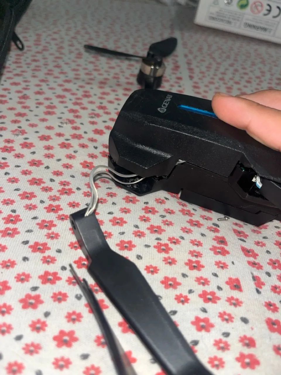 Drone e88 pro dual camera quebrado - Foto 4