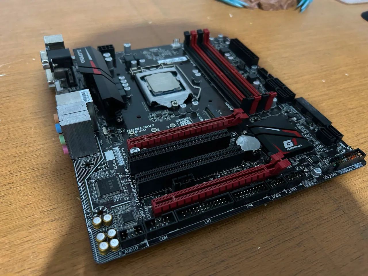 Kit placa mãe b150m gaming 3 + i3 7100