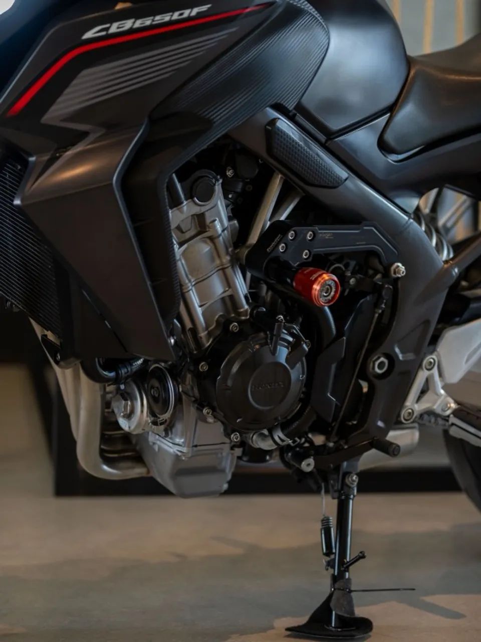 HONDA CB 650F - 2015 - Foto 5