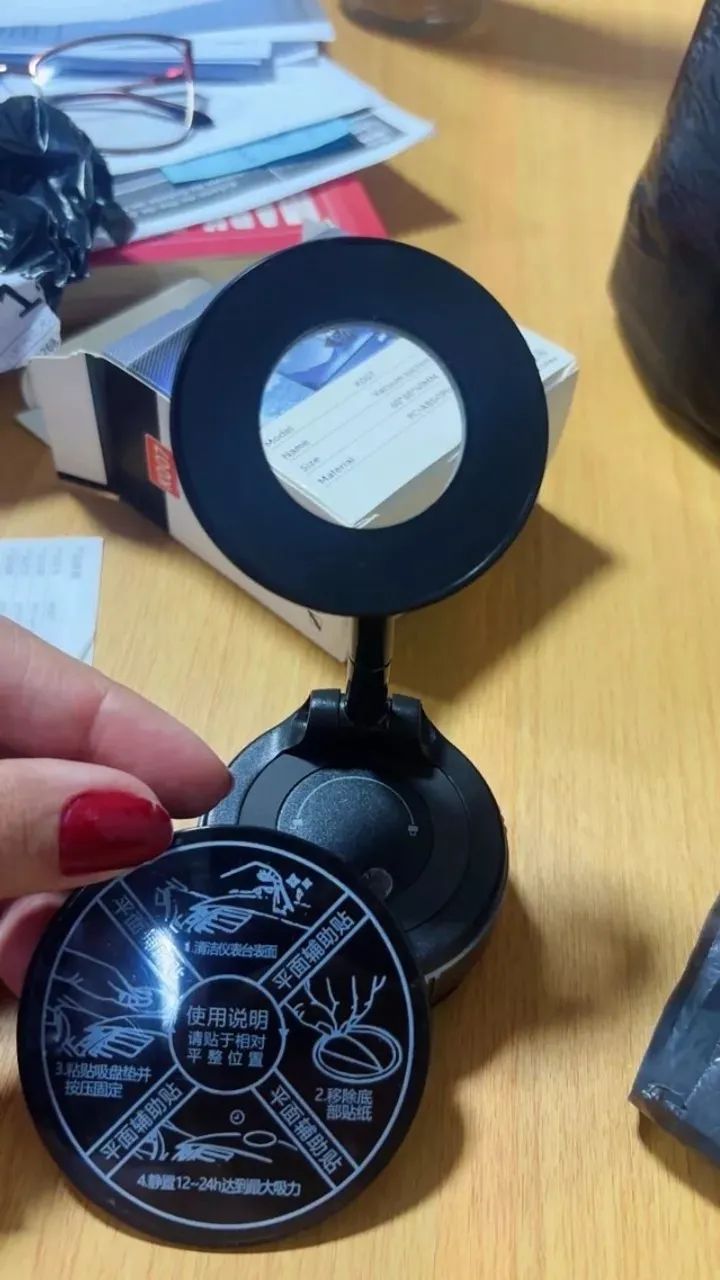 Suporte Magnético para GPS Carro com Ventosa a Vácuo