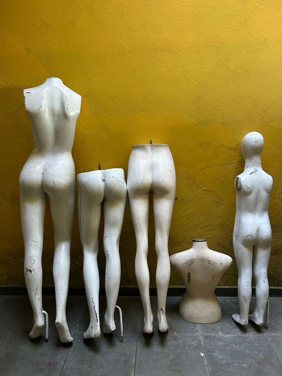 MANEQUINS A VENDA NO PRECINHO  - Foto 2