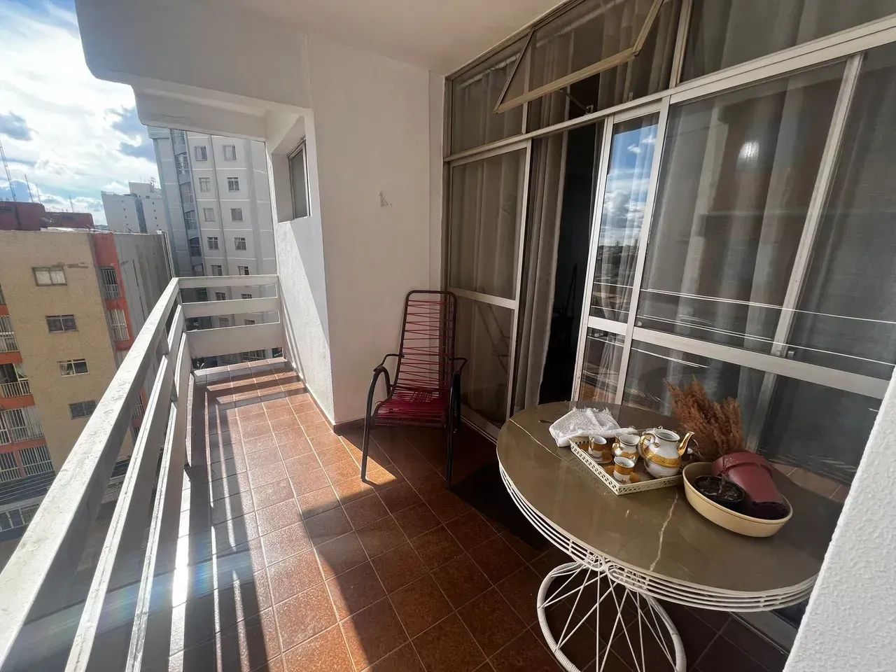 Alugo Apartamento de 1 quarto MOBILIADO e com varanda - Foto 3