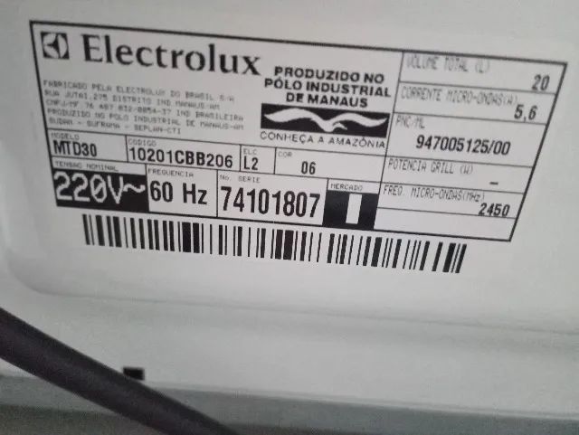Micro-ondas Eletrolux MTD30 Branco 20 Litros Novissímo Lindo !!! - Foto 2