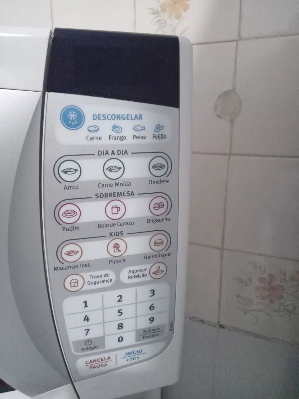 Microondas Eletrolux 20l - Foto 3
