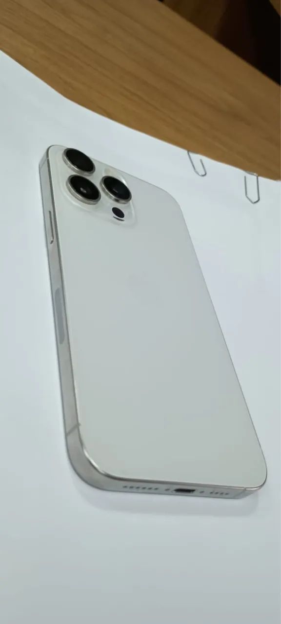 iPhone 15 Pro Max - Foto 3