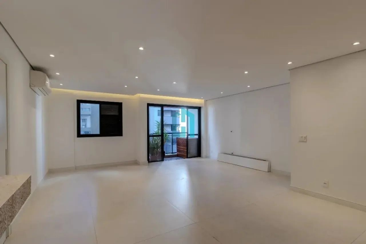 Apartamento para venda em Moema com 2 quartos, sendo 1 suíte, 90m²