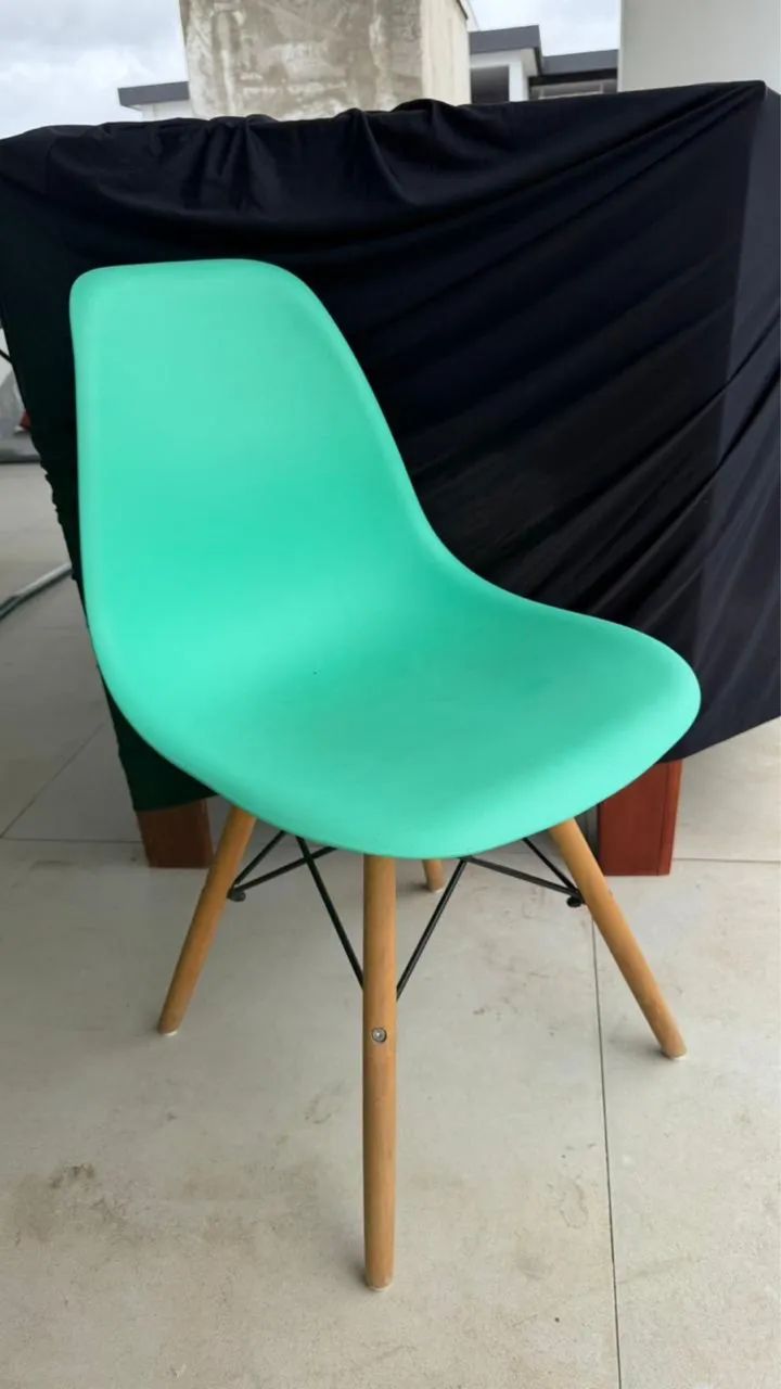 CADEIRA EAMES AZUL E CINZA - Foto 3
