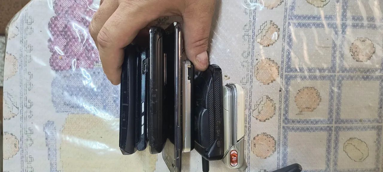 Lote de celular todos sucata  - Foto 4