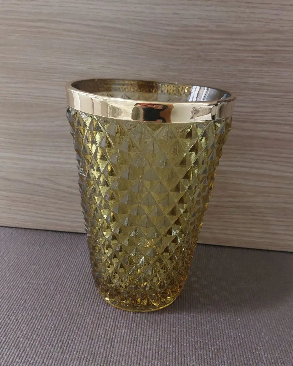 Lindo vaso bico de jaca com filete dourado  - Foto 3