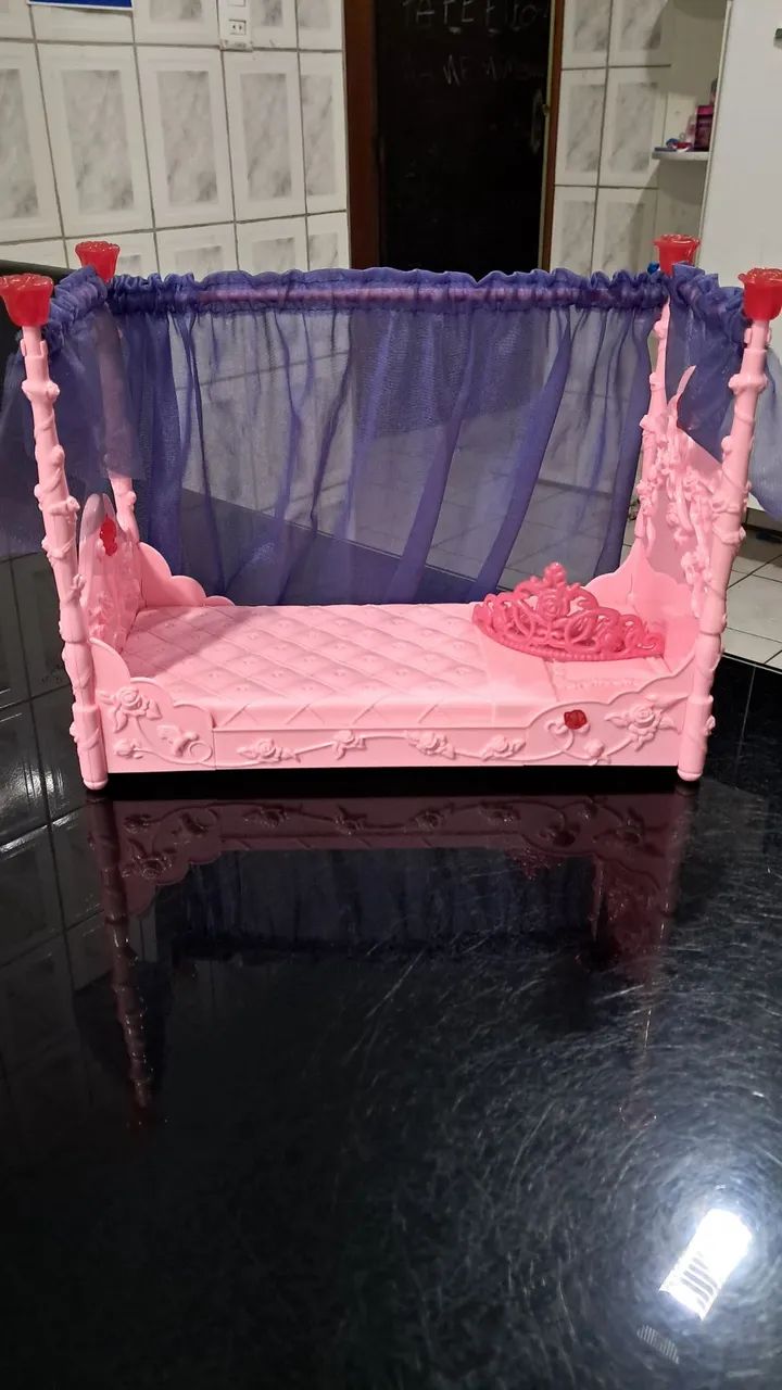 Cama da Barbie Bela Adormecida - Foto 3