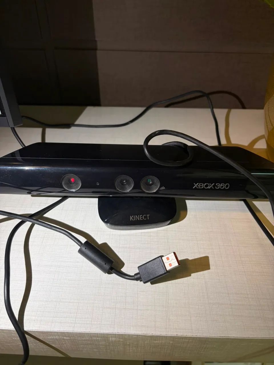 Xbox 360 Slim Console (Modelo 1439) + Cabos do Console + Kinect com cabo - Foto 5