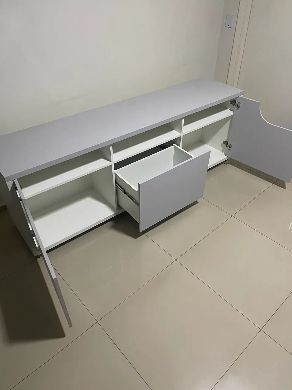 Rack Móvel de Sala 100% MDF - 190,5(C)x69(A)x45cm(P) - Foto 2