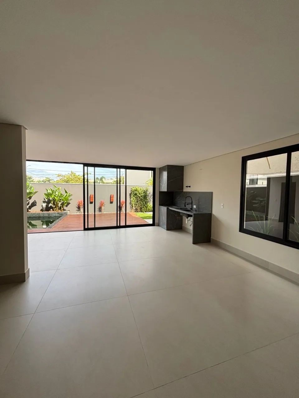 Casa em condomínio à venda com 4 suítes, 247 m² e 4 vagas no Condomínio Bella Vittá | Lond - Foto 4