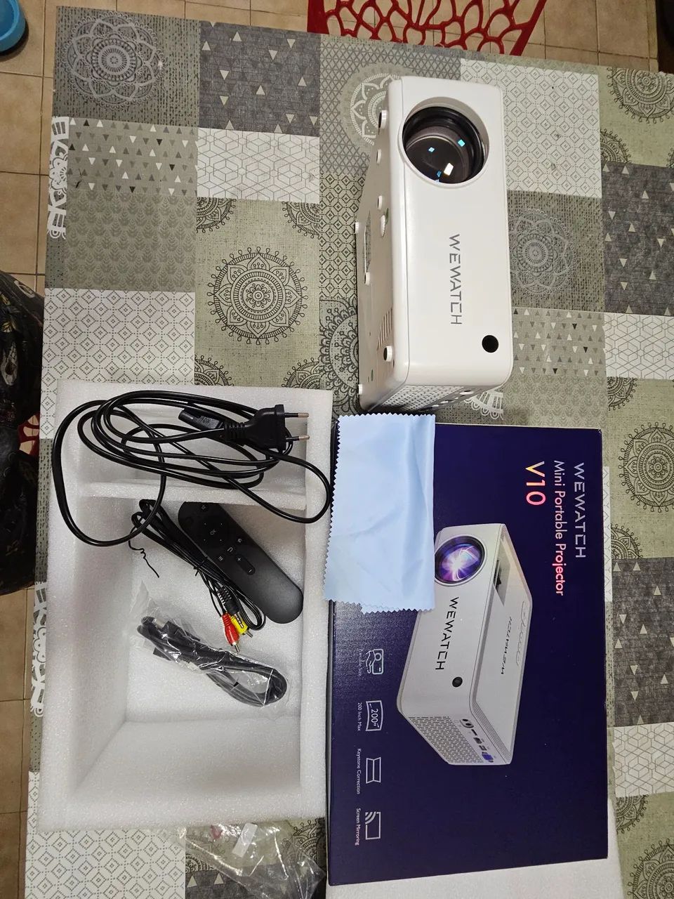 PROJETOR WEWATCH V10  - Foto 2