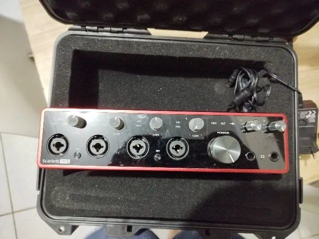 Focusrite Scarlett 18i8 (3ª Geração) - Foto 3