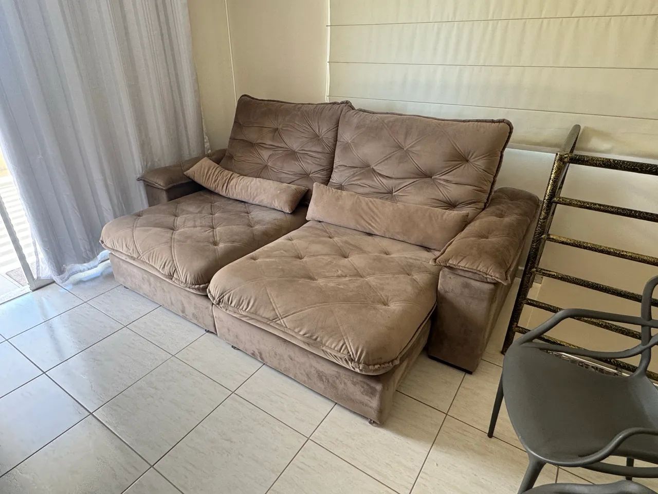 Sofá retrátil premium 2,5m