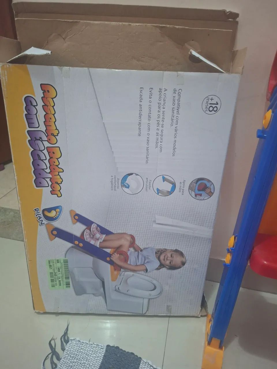 Assento infantil redutor com escada  - Foto 4