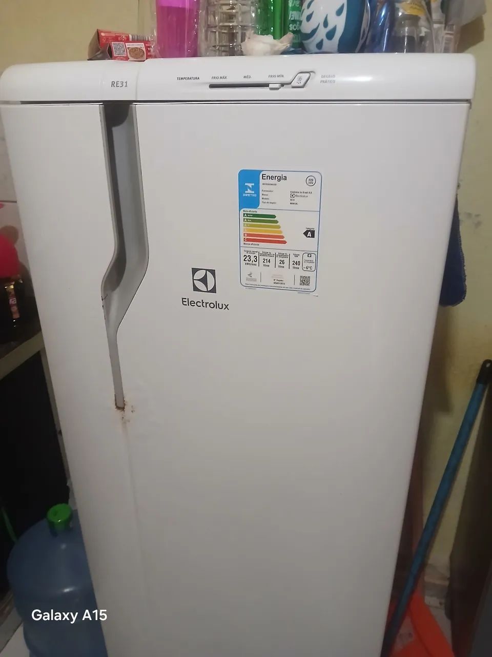 Galadeira semi nova. Muito conservada 600$