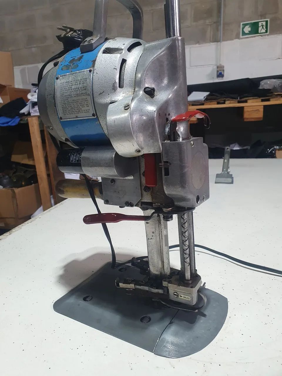 Máquina de Cortar Tecido Profissional  - Foto 3