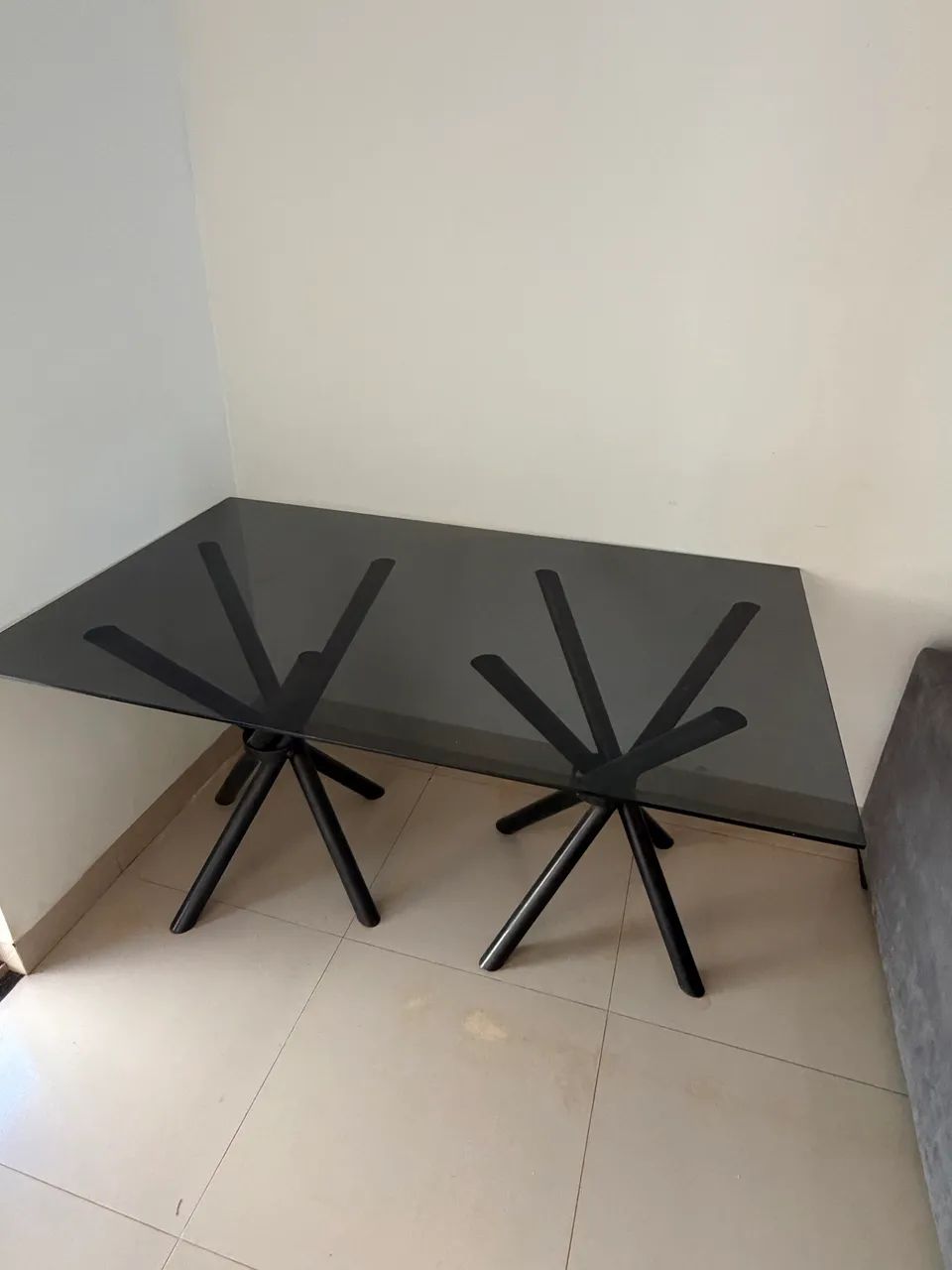 Vendo mesa de vidro de 6 lugares 
