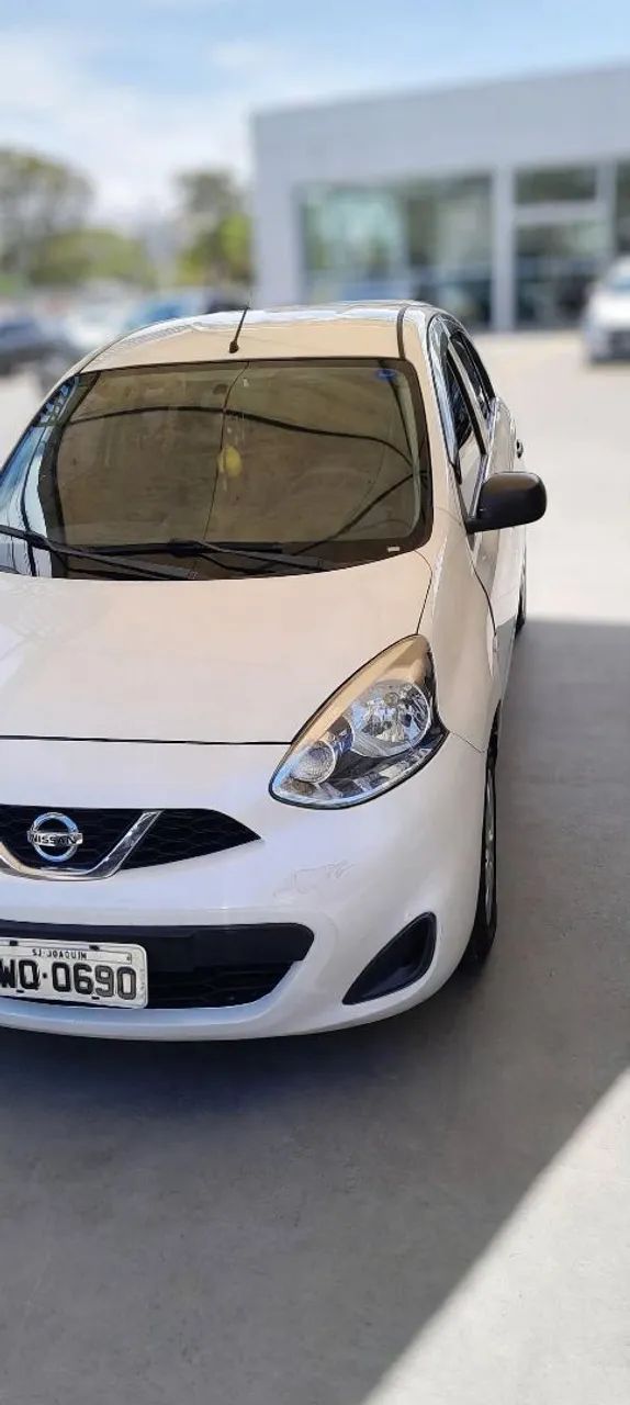 Nissan March 1.0 12V FLEX 5P 2016