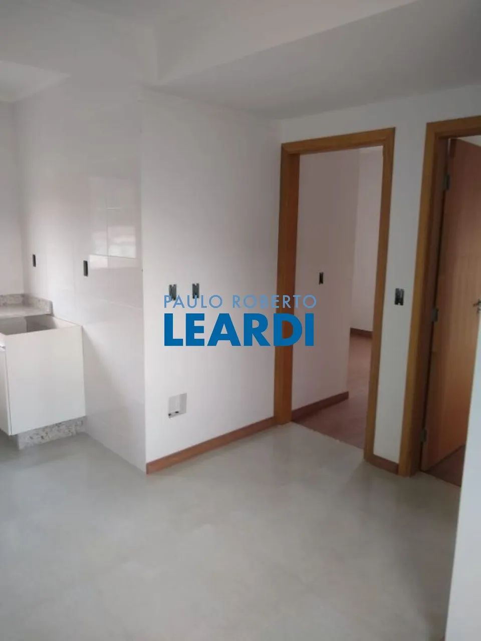 APARTAMENTO - RESIDENCIAL TORRE - MG