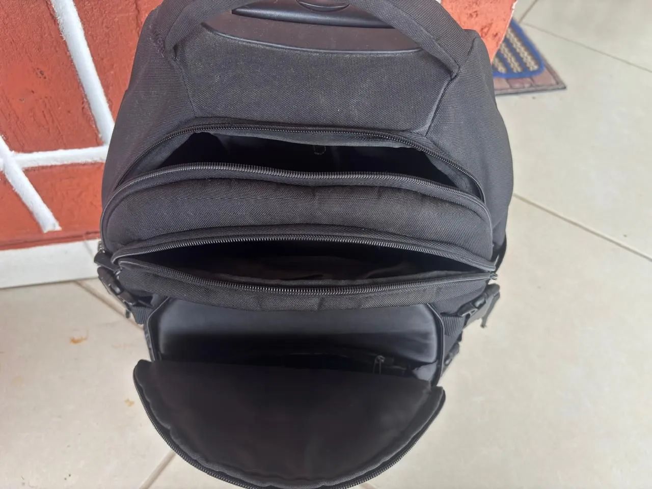 Mochila Executiva HP para Notebook com Rodinhas e Carrinho - Foto 2