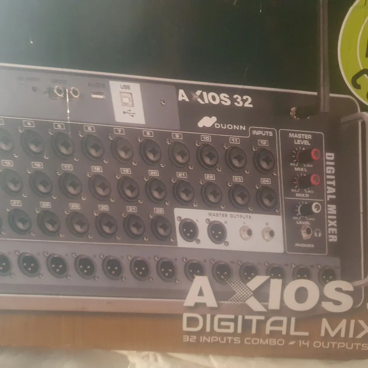 Mesa digital  Axios 32 