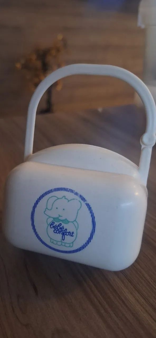 Porta chupetas Bebé Confort 