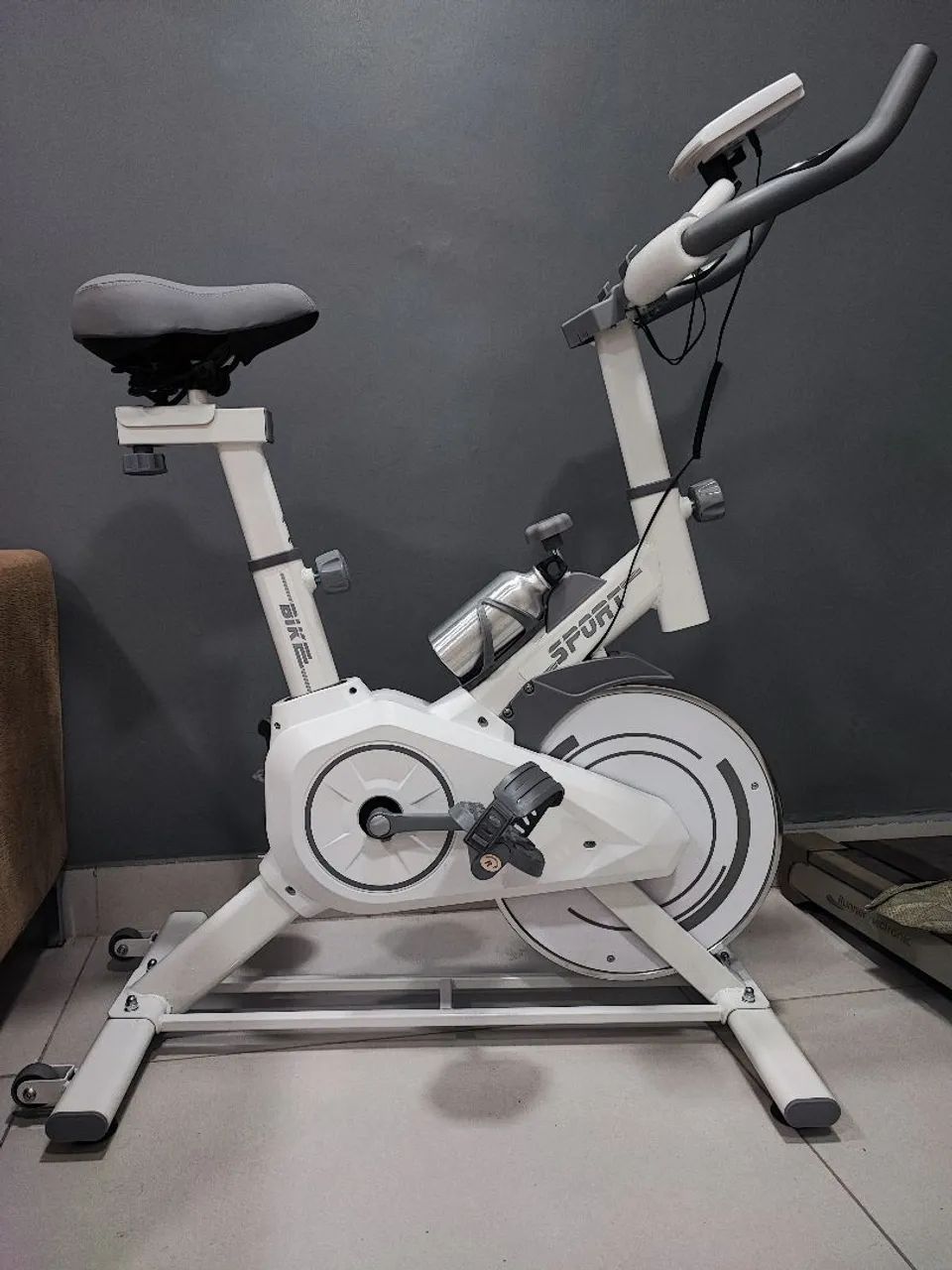 Bicicleta Ergométrica Branca - Foto 2