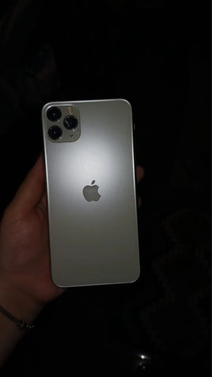 IPHONE 11 PRO MAX - Foto 4