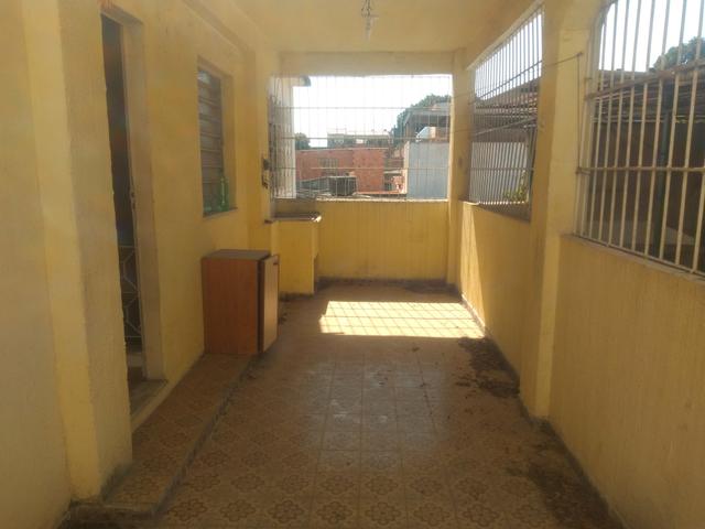 Casa frente de rua, quarto, sala, etc. Junto ao Assaí Nilópolis RJ. Ac carta!