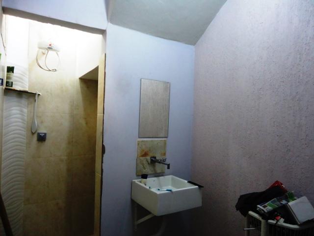 Excelente casa geminada em rua plana, local tranquilo, um dos melhores pontos do bairro, p - Foto 7