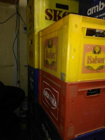 Vendo caixas de cervejas 600ml