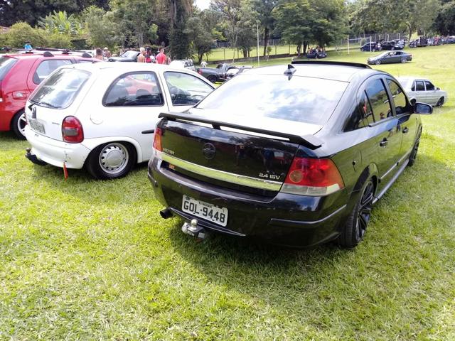 Vendo ou troco vectra elite - Foto 2