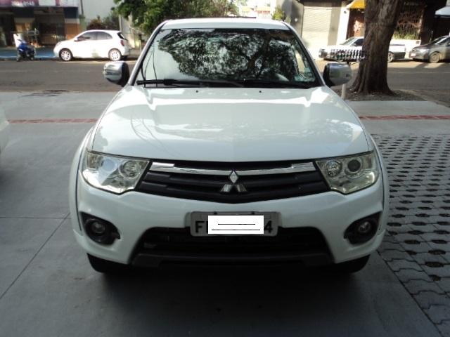 L200 Triton 3.2 DID-H HPE 4WD (Aut) 2014 - Foto 2