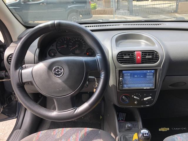GM Corsa Sedan 1.8 Flex muito novo! - Foto 8