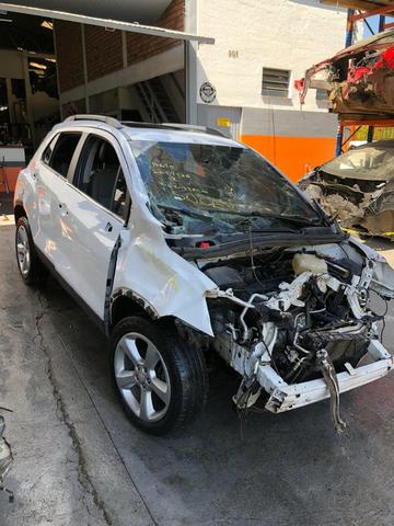 Sucata Chevrolet Tracker 1.8 automática LTZ 2015/2015 - Foto 6