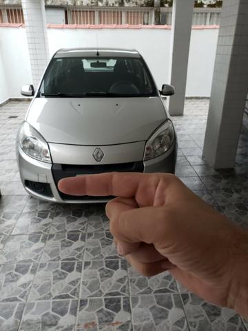 Renault Sandero Expression 1.0 16V (flex) 2012