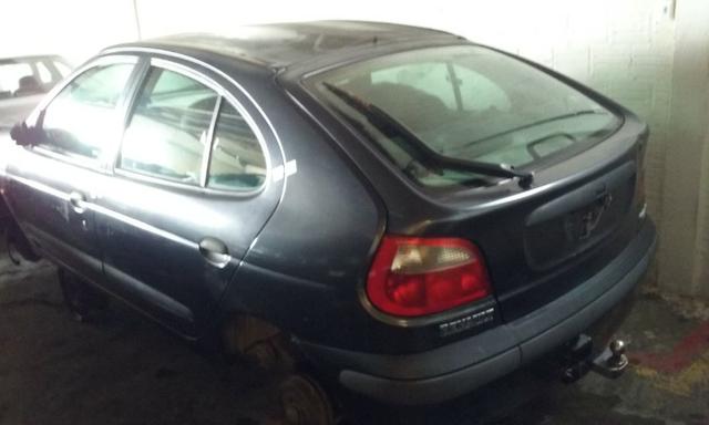 Sucata de Renault Megane RT 1.6 16v 2001 para retirada de peças - Foto 3