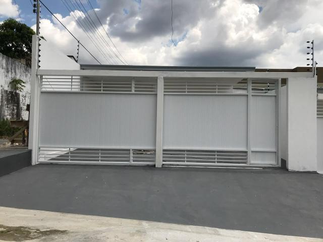 Casa com fino Acabamento- Prox. Ao Aslan- Com 3 dormitórios