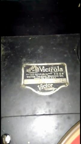 ATENÇÃO!! PRECINHO 2500$ Vitrola(Victrola) Victor Talking Machine 1927 !!QUARENTENA!! - Foto 4