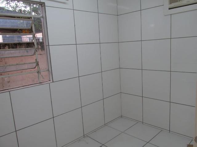 Casa Comercial - R. Sen. Souza Naves - (Próx. Av. Bandeirante - em frente Clinilab) - Foto 13
