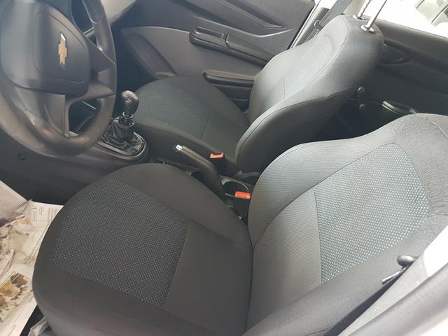 Chevrolet Onix Joy 2018 - Foto 8