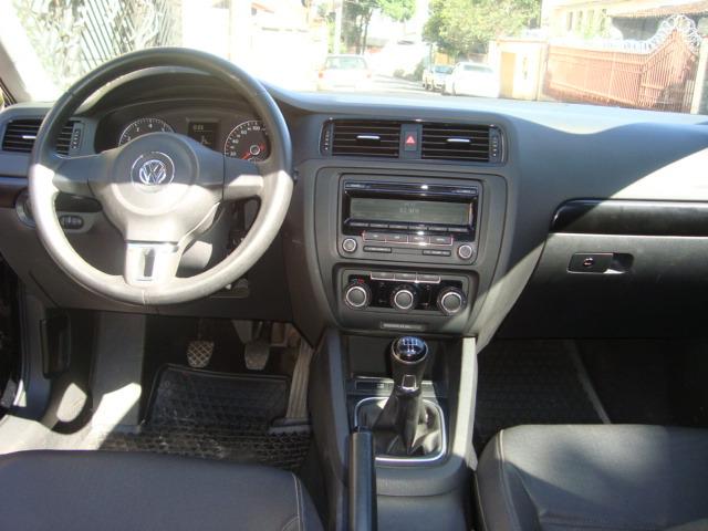 Volkswagen Jetta 2.0 Comfortline 120cv Flex 4p Manual - Foto 15