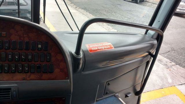 Ônibus Volkswagen 17.260 LO 4x2 - Busscar Vissta Buss HI 46 Passageiros - Foto 15