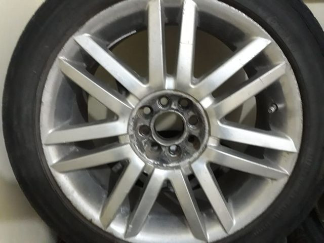Vendo jogo de rodas 17 multi furos - Foto 3
