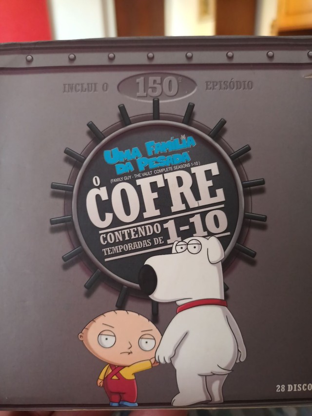 Box de DVDs contendo 10 temporadas do Family Guy - Foto 2