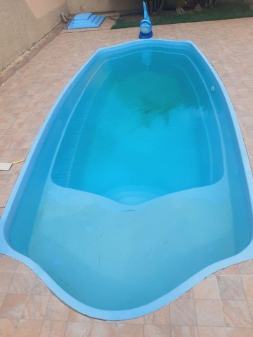 Piscina de fibra usada