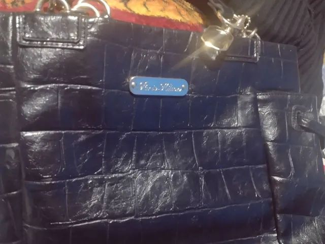 Bolsa da Paris Hilton couro
